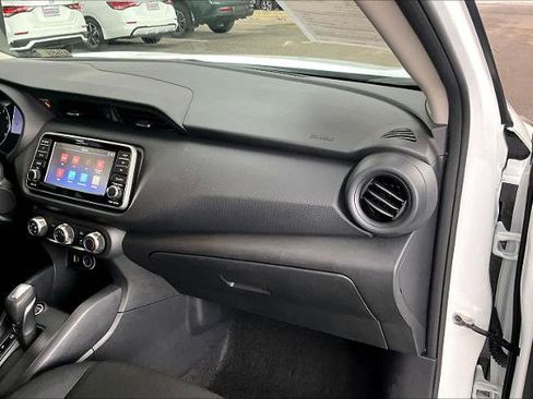 Certified 2024 Nissan Kicks S image 17