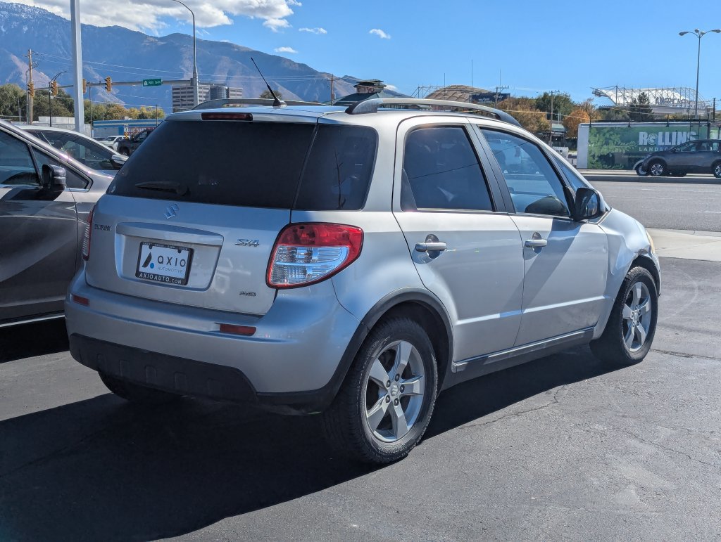 Used 2012 Suzuki SX4 AWD Hatchback image 4
