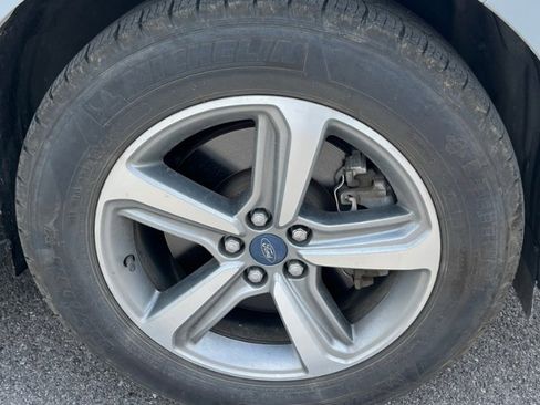 Used 2019 Ford Edge SEL w/ Equipment Group 201A image 10