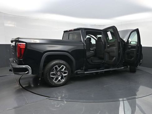 Used 2024 GMC Sierra 1500 SLT w/ SLT Premium Plus Package AWD/4WD image 41