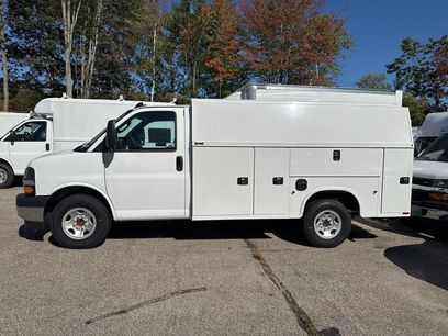 New 2024 Chevrolet Express 3500 w/ Power Convenience Package
