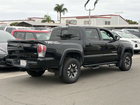 Used 2021 Toyota Tacoma TRD Off-Road w/ Technology Package RWD image 3