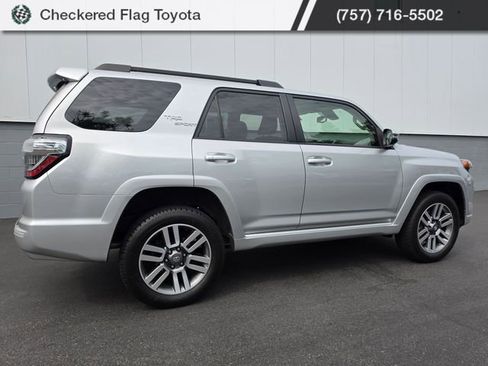 Used 2022 Toyota 4Runner TRD Sport w/ Technology Package AWD/4WD image 8