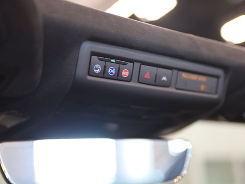 Used 2024 Chevrolet Corvette Z06 RWD image 37
