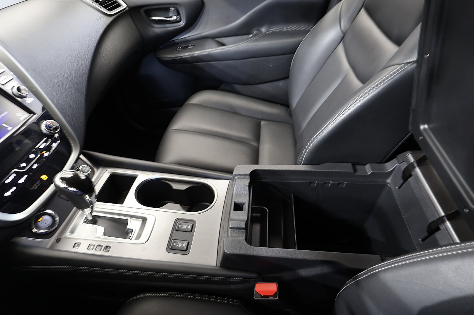 Used 2024 Nissan Murano SV w/ SV Midnight Edition Package AWD/4WD image 20