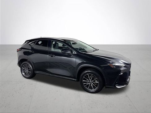 Used 2022 Lexus NX 250 AWD w/ Cold Area Package image 4
