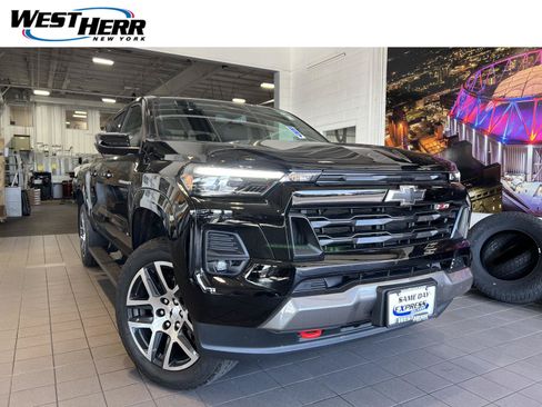Used 2024 Chevrolet Colorado Z71 w/ Z71 Convenience Package 2 AWD/4WD image 1