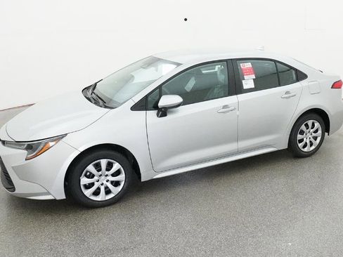New 2026 Toyota Corolla LE image 5