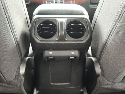 Used 2023 Jeep Wrangler Unlimited w/ Cold Weather Group AWD/4WD image 24