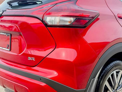 Used 2023 Nissan Kicks SR w/ SR Premium Package image 15