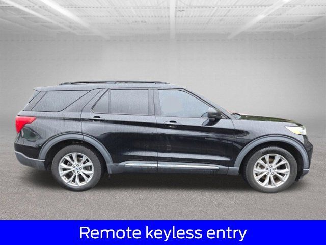 Used 2020 Ford Explorer XLT w/ Equipment Group 202A AWD/4WD image 10