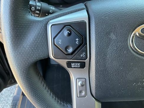 Used 2022 Toyota 4Runner SR5 Premium w/ Moonroof Package RWD image 12