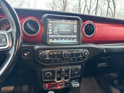 Used 2021 Jeep Wrangler Unlimited Rubicon image 26