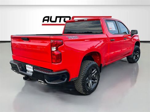 Used 2024 Chevrolet Silverado 1500 Custom Trail Boss w/ LPO, Dark Essentials Package image 7