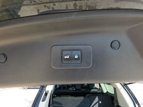 Used 2021 Nissan Armada SV w/ SV Appearance Package image 29