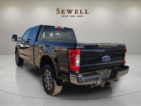 Used 2019 Ford F250 Lariat w/ Lariat Ultimate Package image 3