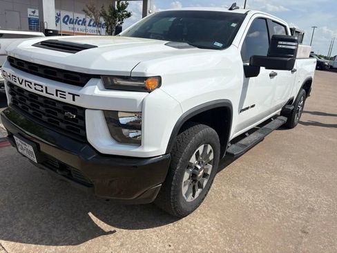Used 2021 Chevrolet Silverado 2500 Custom w/ Custom Value Package AWD/4WD image 3