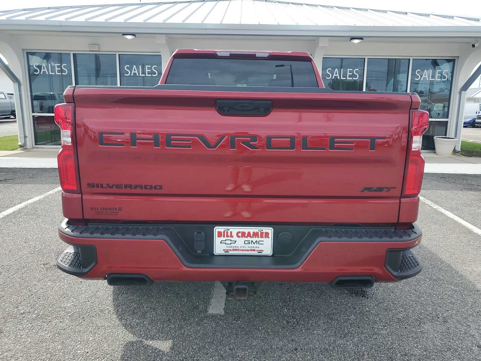 Used 2025 Chevrolet Silverado 1500 RST w/ Dark Appearance Package AWD/4WD image 5