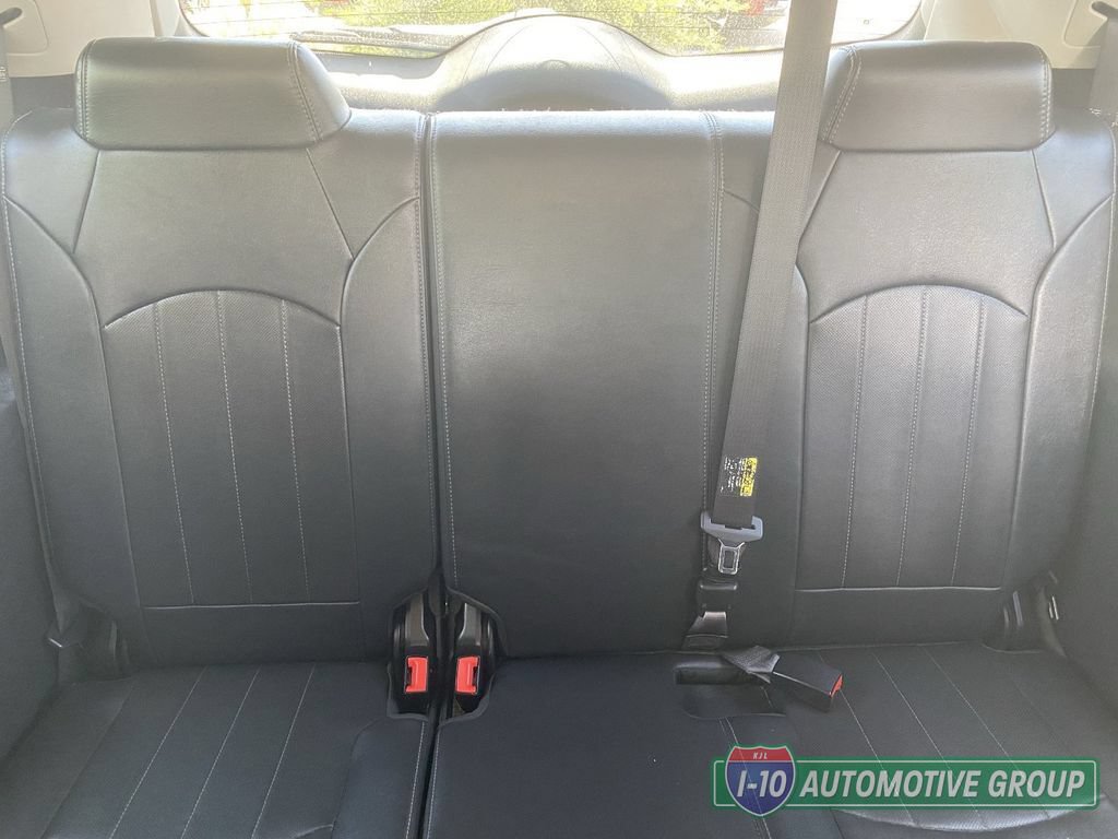 Used 2017 Buick Enclave Leather FWD image 17