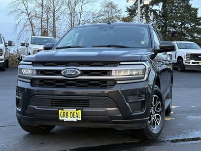 Used 2024 Ford Expedition XLT