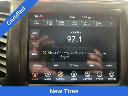 Used 2022 Jeep Cherokee Trailhawk image 16