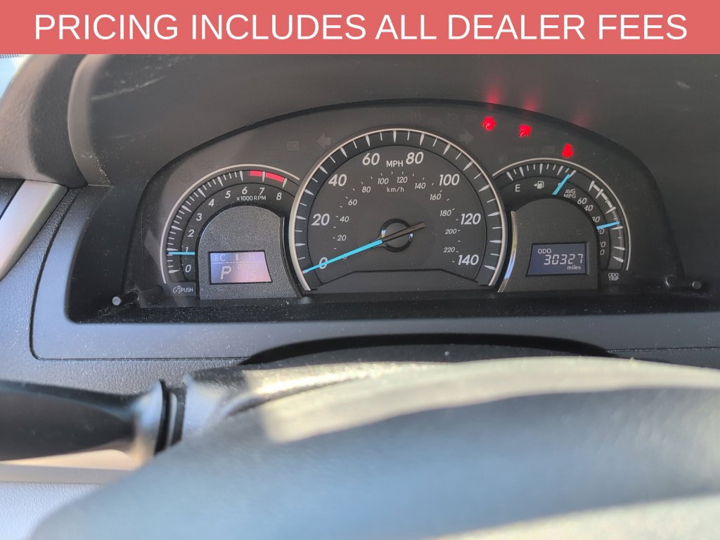 Used 2014 Toyota Camry LE FWD image 3