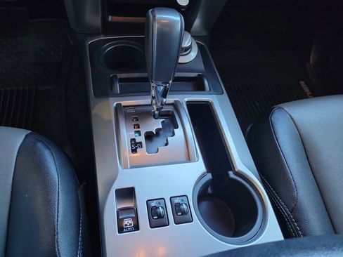 Used 2018 Toyota 4Runner SR5 image 15