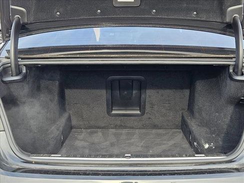 Used 2021 BMW 740i w/ M Sport Package image 6