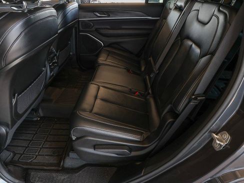 Used 2021 Jeep Grand Cherokee L Limited image 31