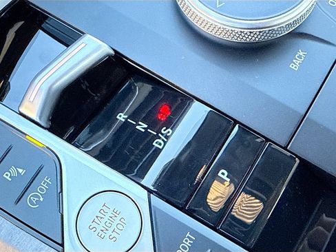 New 2026 BMW 330i Sedan w/ M Sport Package image 30