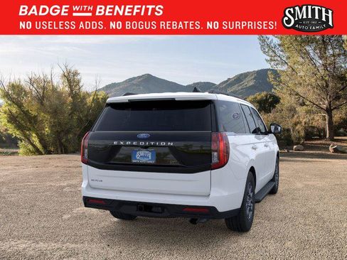New 2026 Ford Expedition Active RWD image 9
