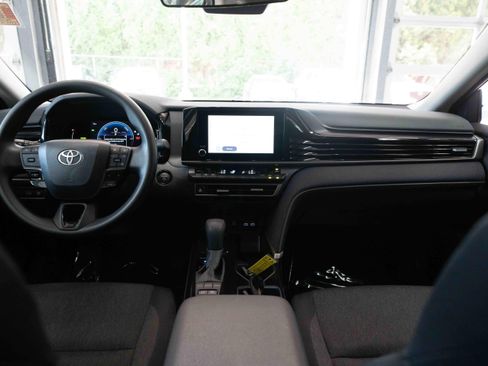 Used 2026 Toyota Camry LE FWD image 20