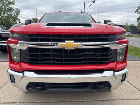 Used 2024 Chevrolet Silverado 2500 LT w/ All Star Edition AWD/4WD image 2