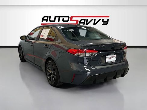 Used 2025 Toyota Corolla SE image 5