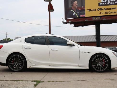 Used 2015 Maserati Ghibli S Q4 AWD/4WD image 9