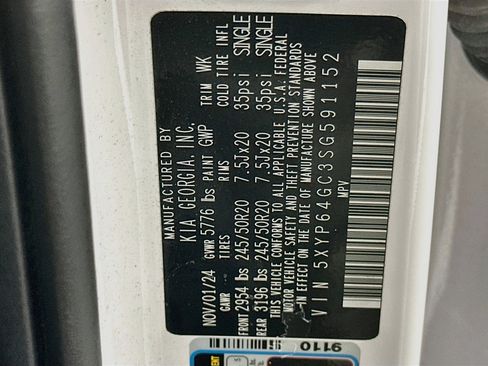 Used 2025 Kia Telluride S FWD image 12