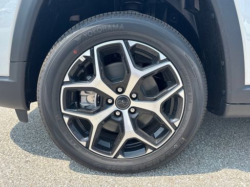 New 2026 Jeep Compass Limited AWD/4WD image 3