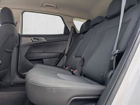 Used 2025 Kia Sportage LX FWD image 18