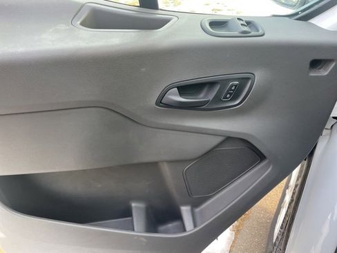 Used 2023 Ford Transit 350 XLT image 23