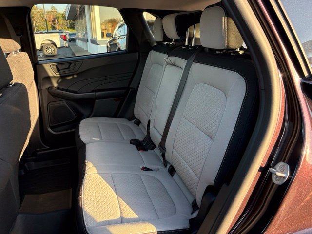 Certified 2023 Ford Escape Active AWD/4WD image 16