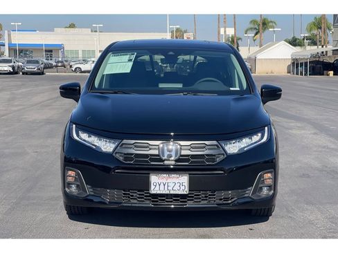 Certified 2026 Honda Odyssey EX-L image 9