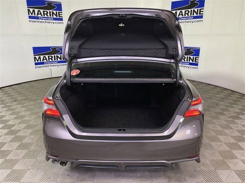 Used 2021 Toyota Camry XSE image 32