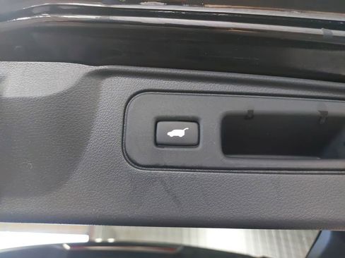 Used 2023 Honda Passport EX-L image 13