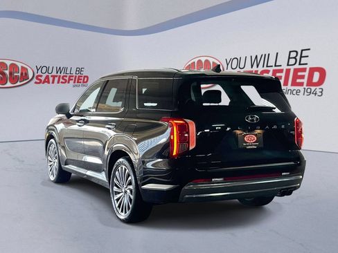 Used 2023 Hyundai Palisade Calligraphy w/ Cargo Package AWD/4WD image 8