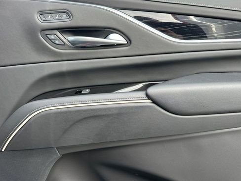 Certified 2024 Cadillac Escalade Sport w/ LPO, ONYX Package image 22