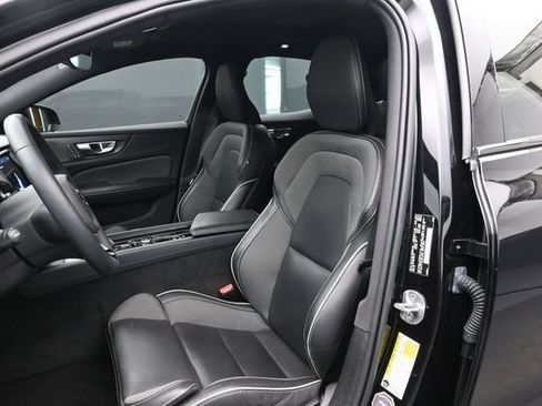 Used 2024 Volvo S60 B5 Plus w/ Climate Package FWD image 10