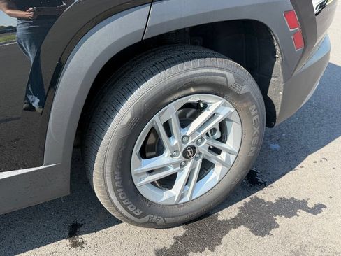 Certified 2025 Hyundai Tucson SE AWD/4WD image 30