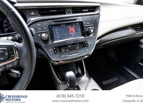 Used 2018 Toyota Avalon XLE Premium FWD image 30