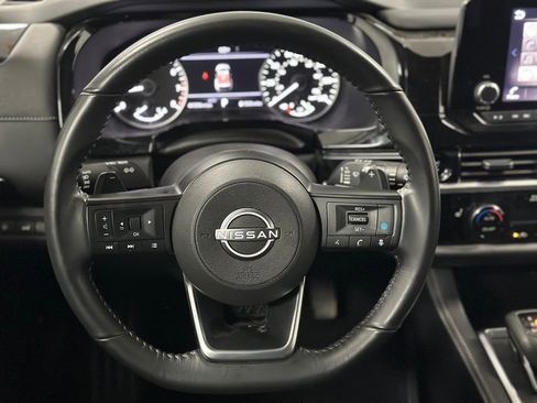 Used 2025 Nissan Pathfinder SV AWD/4WD image 5