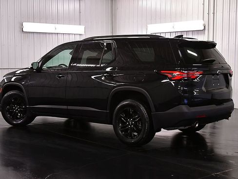 Used 2023 Chevrolet Traverse LS w/ Midnight/Sport Edition image 5